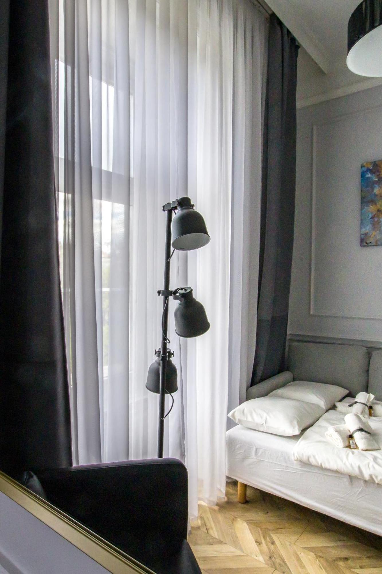 Wilson'S Oktogon Square Suite Apartment Budapest Exterior photo